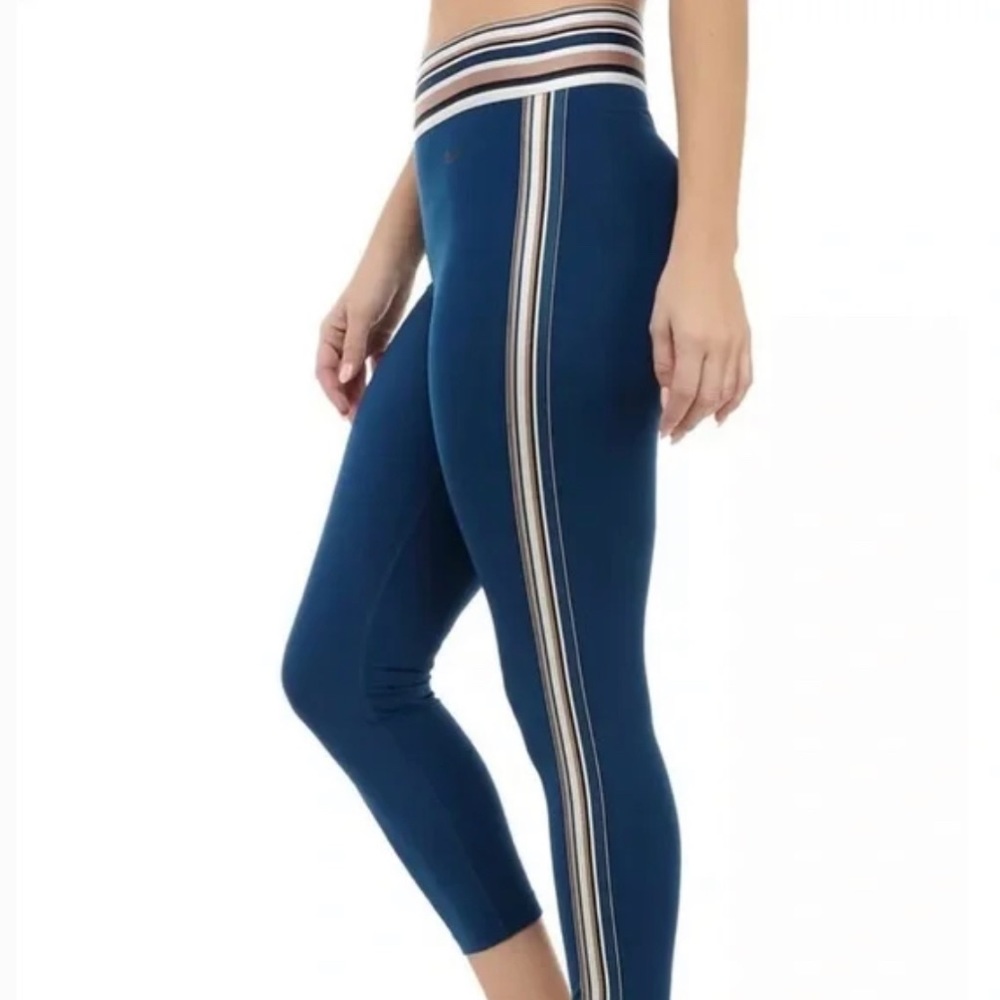 NWT Nike Pro Dri-Fit Leggings